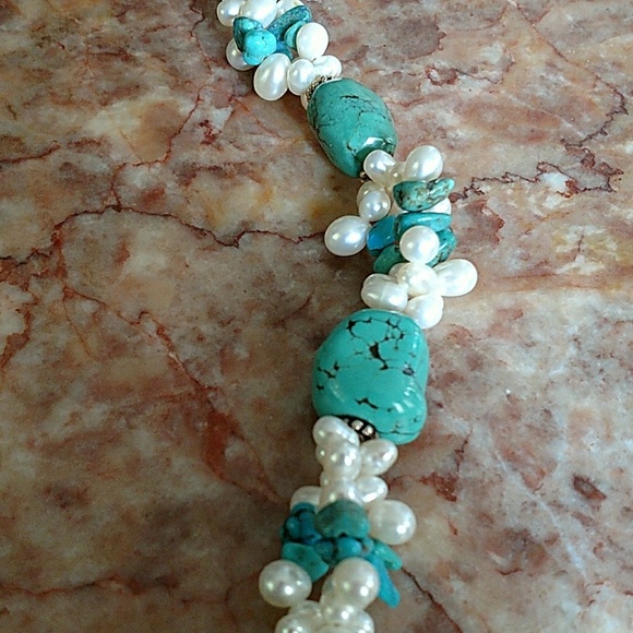 Beautiful big turquoise and pearl necklace - Picture 3 of 4